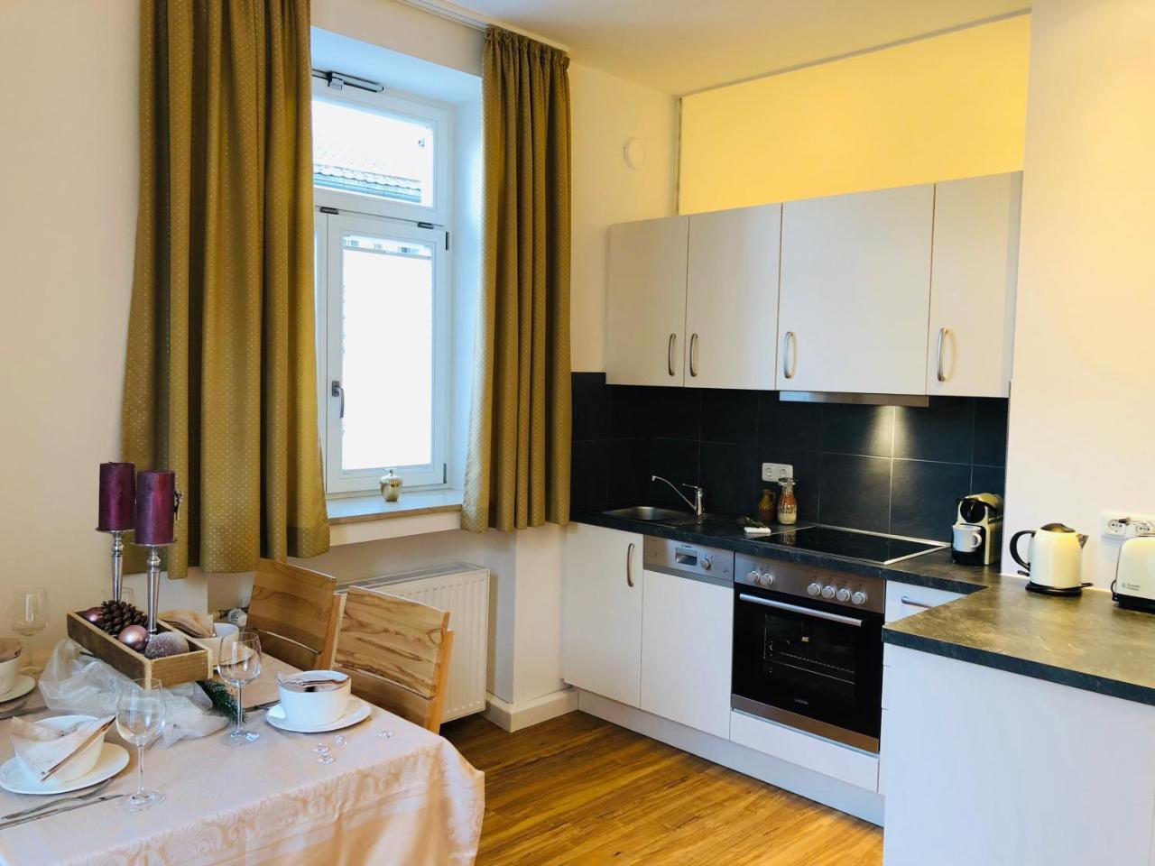 Golden Gapa Central Family Apartment 28 加爾米施-帕滕基興 外观 照片